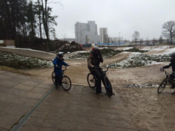 10402563_891597010863265_8593840002460664375_n