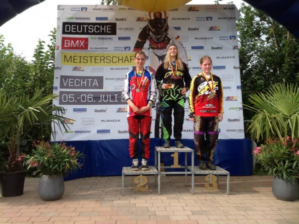 10444364_779510625405238_5781298872019261418_n