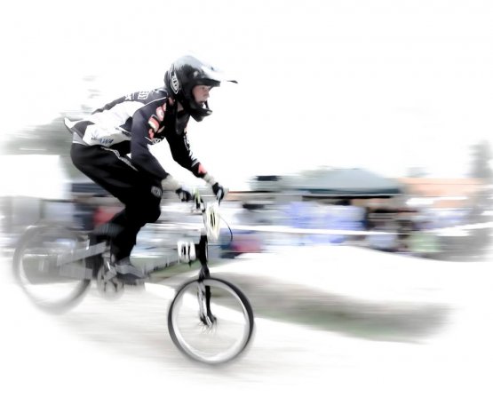 10628368_810199532336347_8446014637688794476_n