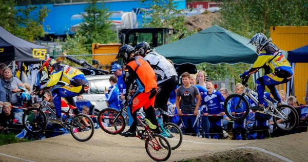 10644971_813009838721983_33764282699954622_n