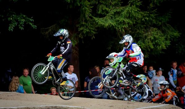 10653357_813009932055307_2757965437324941321_n