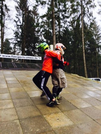 10685435_888080004548299_4108562209611054139_n