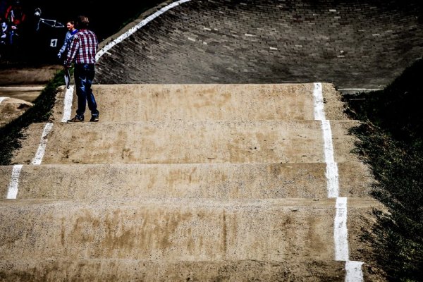 10687176_813010875388546_8481957393551028812_n