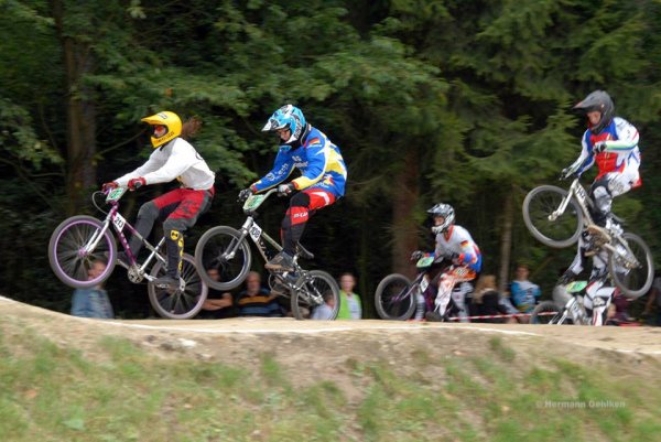 10689861_809729559050011_4678129113757167684_n