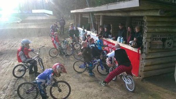 10978675_895253473830952_7372893546743587824_n