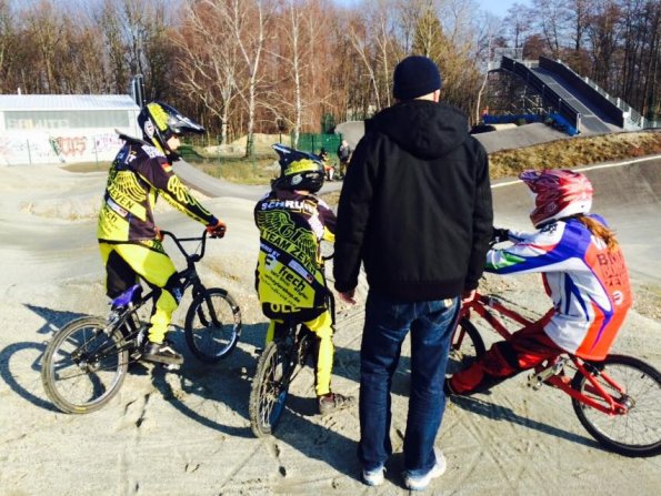 10978718_895275263828773_9029123988902226927_n