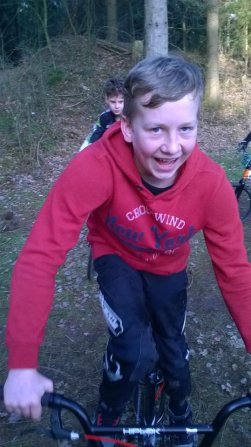 10981861_895253607164272_5646455589632311734_n