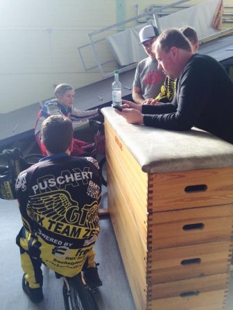 10997636_895275717162061_2201750030328934269_n