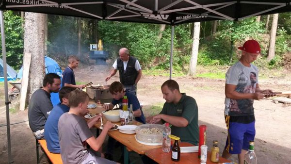 11227643_996916823664616_5439669674377238152_n