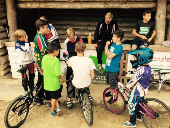 11866346_991817894174509_5999608312032036372_n