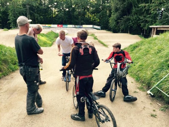 11949426_1002581303098168_7611784909382769801_n