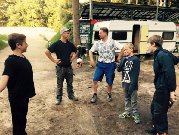 11951107_992927084063590_4681886759656810778_n