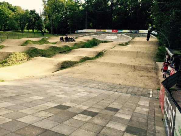 12009634_1011424478880517_7761219281618817447_n