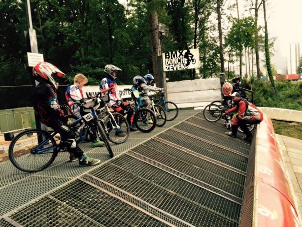 12039526_1010842165605415_2774036376116964700_n