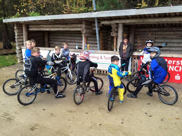 12193763_1028981877124777_2717662181529780711_n