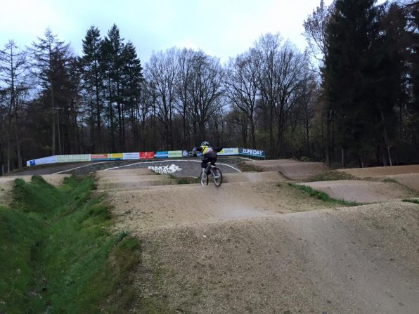 12226920_1035199756502989_529821742414254835_n