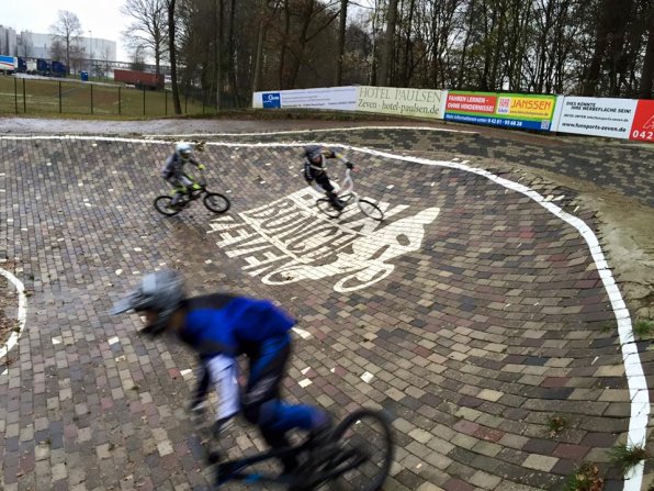 12243158_1035199723169659_8031981298205373902_n