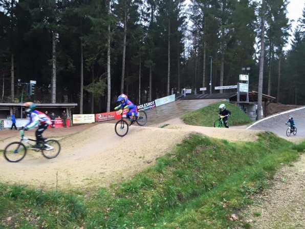 12278754_1035199586503006_7542753182643613536_n