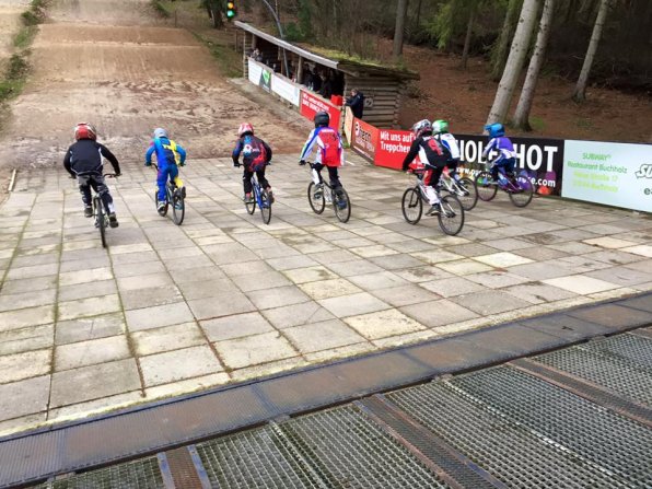 12359897_1047645735258391_7638995099241359565_n