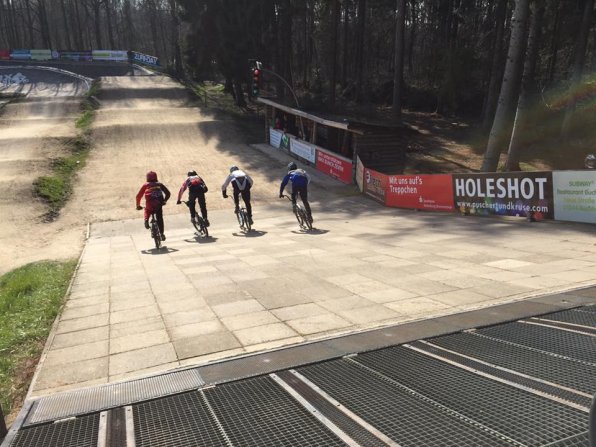 12439287_1115536165136014_9103991765983977480_n