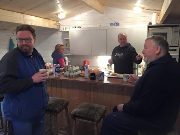 12803144_1089164727773158_1232466602481192374_n