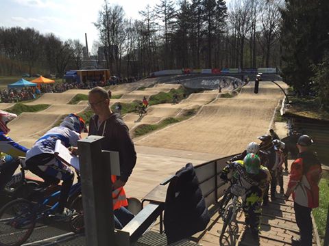 12936660_1120323471323950_6356356071004970100_n